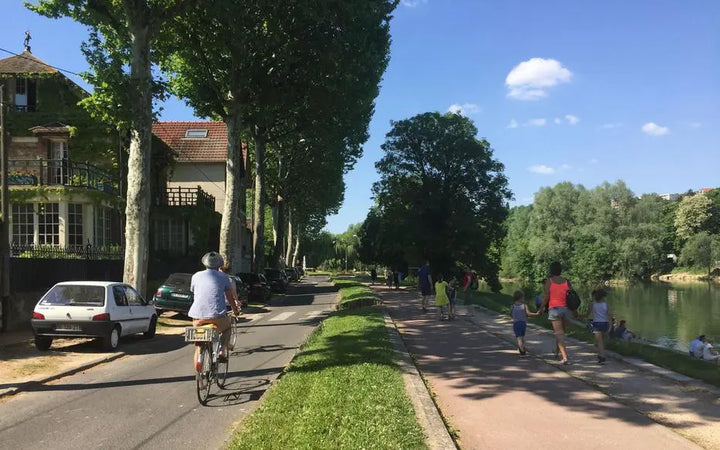 Paris à vélo électrique : pistes cyclables, balades et idées week-end