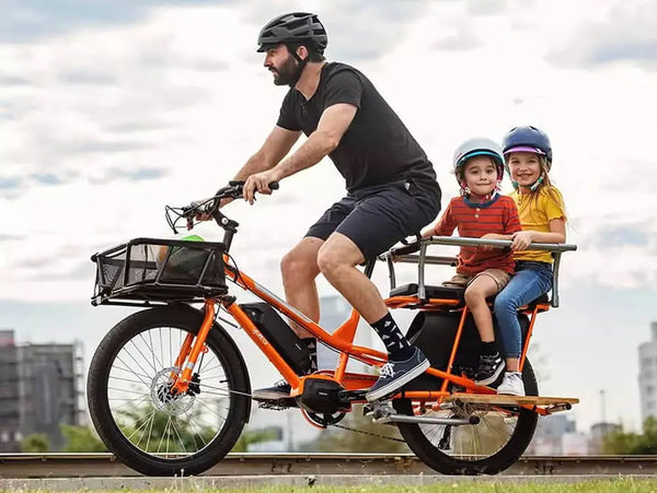 Quel vélo cargo choisir pour transporter deux enfants ? Le guide complet 2025