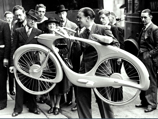 L'incroyable histoire du premier vélo : qui l'a inventé et comment a-t-il révolutionné le monde ?emier vélo : son inventeur et son histoire