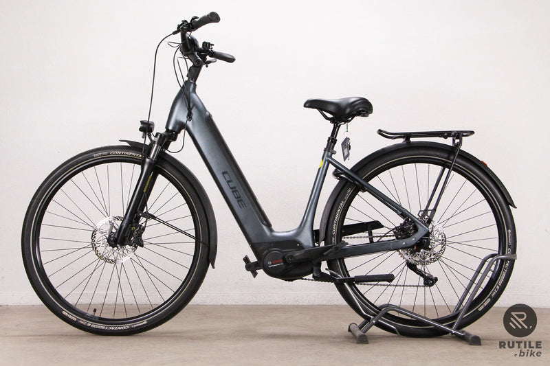 Vélo électrique Cube Supreme Vélo électrique ville - Rutile