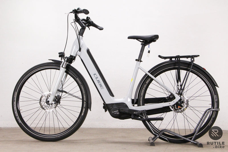 Vélo électrique Cube Supreme Hybrid ONE 400 Vélo électrique ville - Rutile