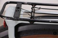 Vélo électrique Cube Touring Hybrid Pro 625 Vélo électrique vtc - Rutile