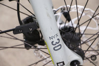 Vélo électrique Cube Touring Hybrid Pro 625 Vélo électrique vtc - Rutile