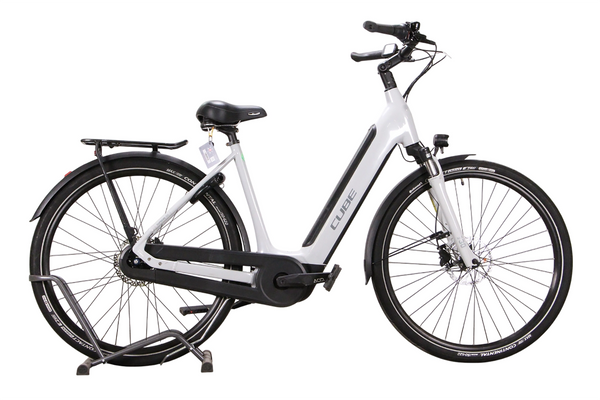 Cube Supreme Hybrid One 500