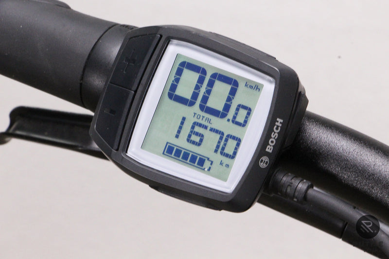 Vélo électrique Cube Touring Hybrid One 625 Vélo électrique ville - Rutile