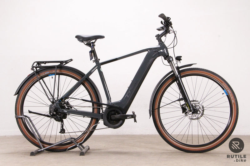 Vélo électrique Cube Touring Hybrid One 625 Vélo électrique ville - Rutile