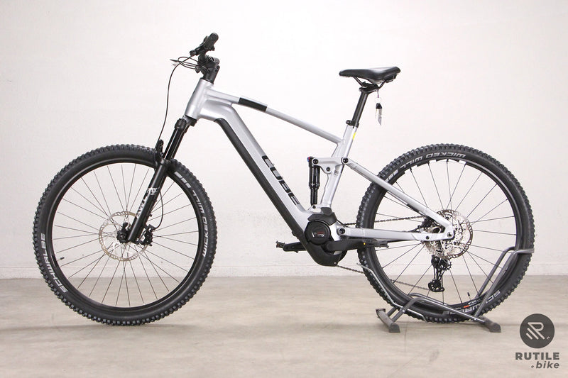 Cube Stereo Hybrid 120 Race 750