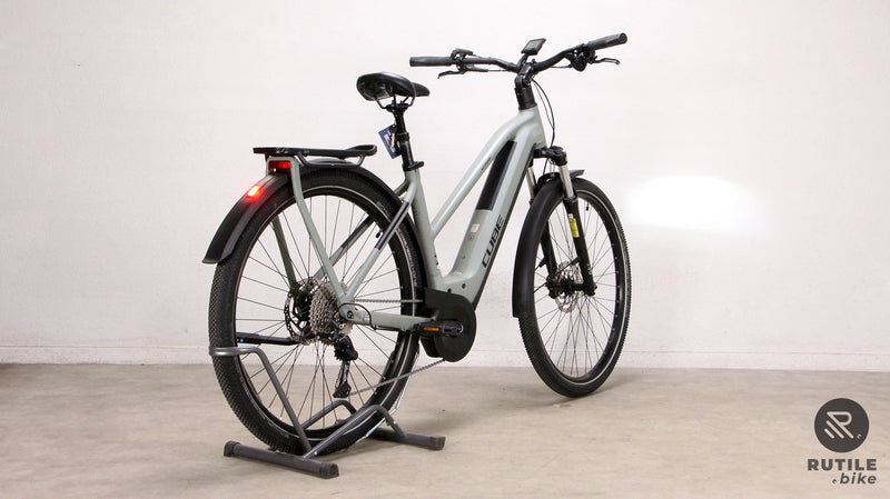 Cube Kathmandu Hybrid ONE 750