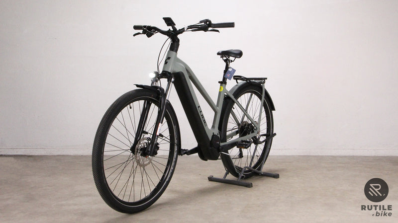 Cube Kathmandu Hybrid ONE 750