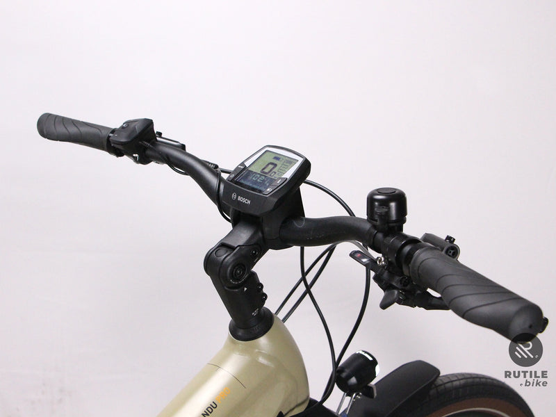 Cube Kathmandu Hybrid Pro 625