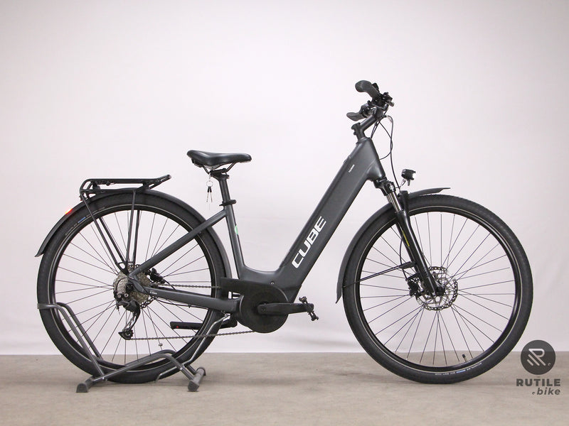 Cube Touring Hybrid One 625