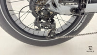 UTO OG200 Gris Graphite + Pare Jupe + Selle haute