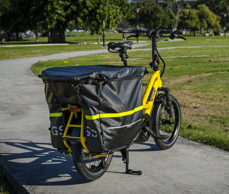 Vélo cargo Tern GSD S10 avec protection de pluie