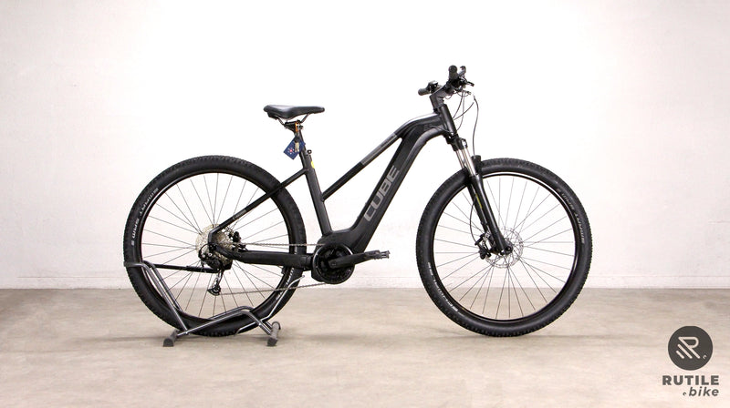 Cube Reaction Hybrid Performance Trapez