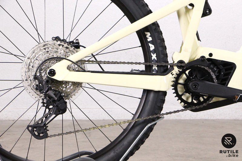 Vélo électrique Focus Thron² 6.8 Vélo électrique vtt - Rutile